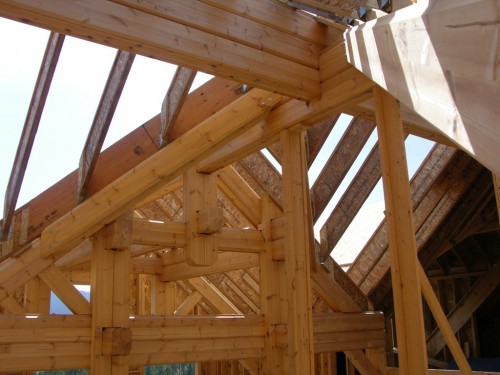 Interior log trusses