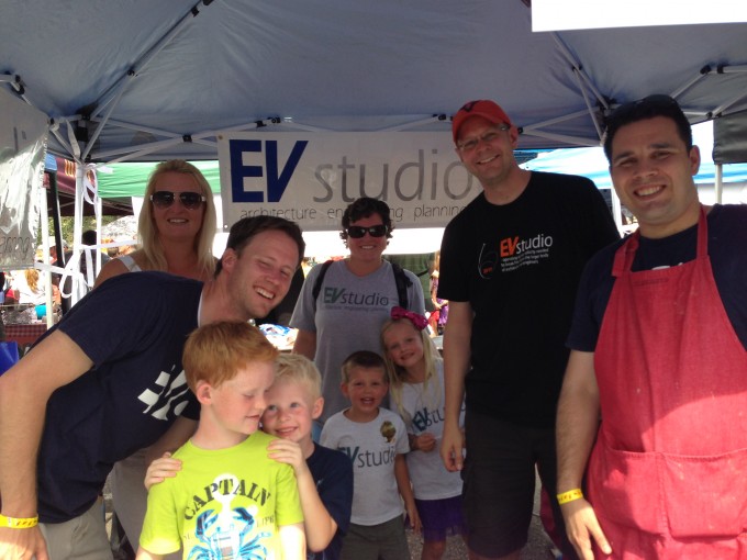 The Maxwells and Svobodas serving up chili and fun!