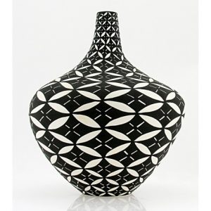 native-american-acoma-pottery-vase-by-sandra-victorino-