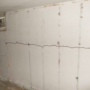 Field Services Structural Engineering Horizontal Wall Crack